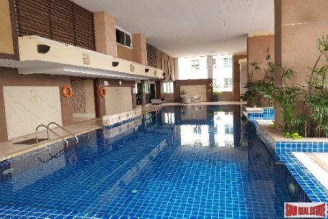 2 bedrooms Apartment in Bangkok, Thailand No. 96823 23
