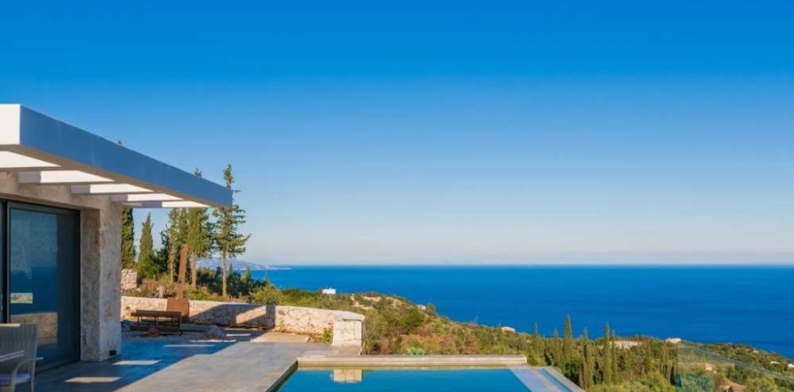 2 bedrooms House in Zakynthos, Greece No. 24722