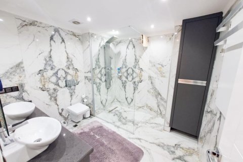 5 rooms Apartment in Tri Phuong, Vietnam No. 21170 10