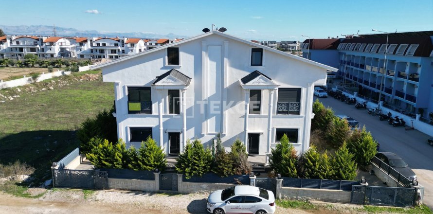 4 bedrooms Villa in Tan Xuan, Vietnam No. 11572