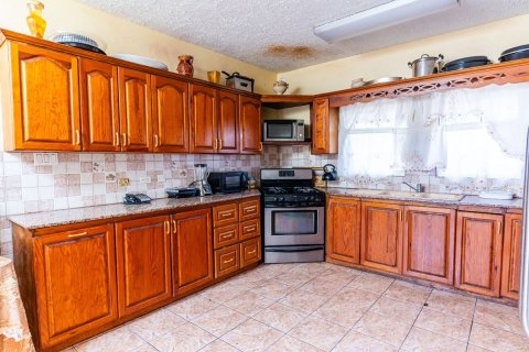 232.26m² Villa in Saint Peter's, Saint Kitts and Nevis No. 61462 7