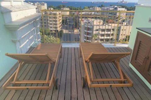 2 bedrooms Penthouse in Germasogeia, Cyprus No. 32422 9