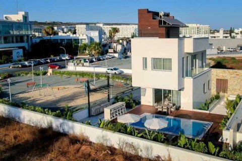 4 bedrooms House in Ayia Napa, Cyprus No. 62694 6