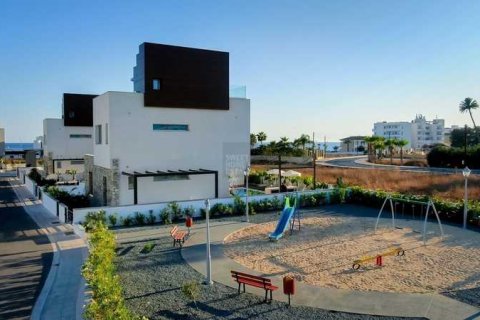 4 bedrooms House in Ayia Napa, Cyprus No. 62694 9