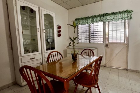 3 bedrooms House in Panama City, Panama No. 112920 5