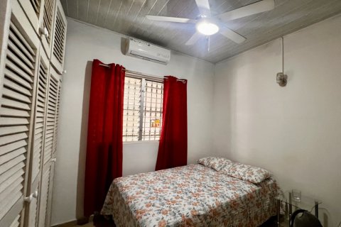 3 bedrooms House in Panama City, Panama No. 112920 8