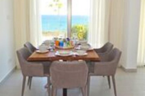 3 bedrooms Villa in Larnaca, Cyprus No. 105943 6