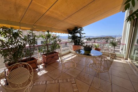 4 bedrooms Apartment in Athens, Greece No. 113801 1