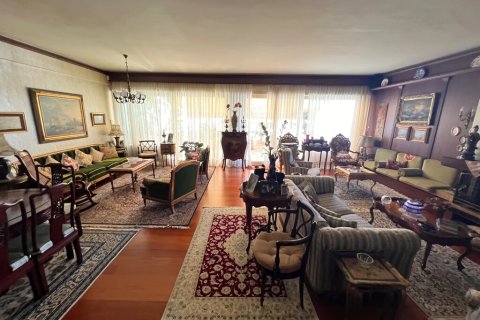 4 bedrooms Apartment in Athens, Greece No. 113801 3