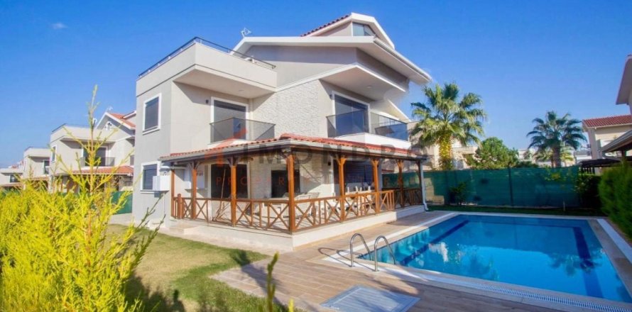 4 bedrooms Apartment in Kadriye, Turkey No. 115737