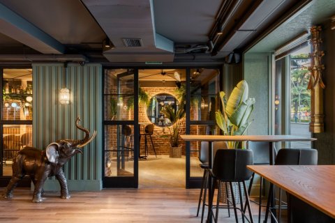 76m² Commercial property à Madrid, Spain No. 99136