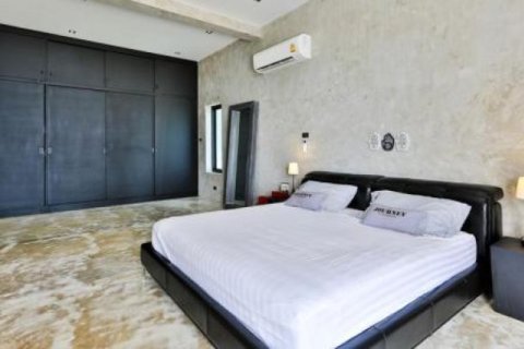 3 bedrooms Villa on the Chaweng Beach, Thailand No. 95929 19