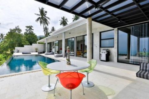 3 bedrooms Villa on the Chaweng Beach, Thailand No. 95929 9
