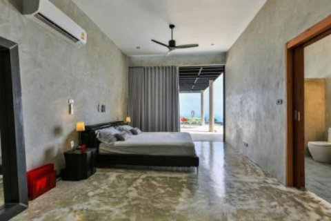 3 bedrooms Villa on the Chaweng Beach, Thailand No. 95929 20