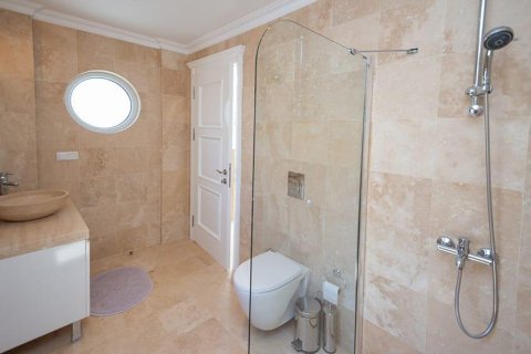 6 rooms Apartment in Nong Ha, Vietnam No. 20634 14