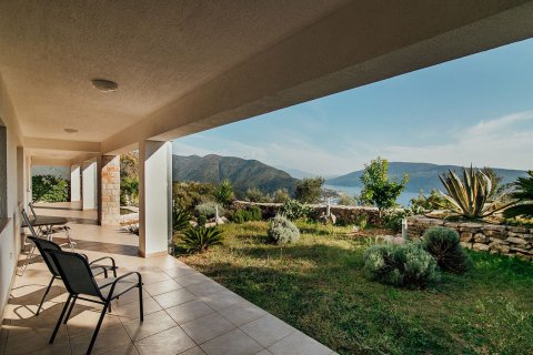 1 bedroom Apartment in Herceg Novi, Montenegro No. 83146 2