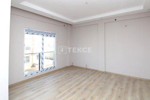 4 bedrooms Apartment in Vu Xa, Vietnam No. 11057 19