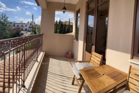 7 bedrooms House in Episkopi, Cyprus No. 30776 9