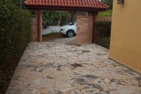 3 bedrooms House in Anavyssos, Greece No. 108013 27