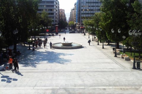 255m² Commercial property in Athens, Greece No. 59271 4