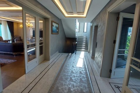 5 bedrooms Villa in Khanh Hoa, Vietnam No. 16392 3