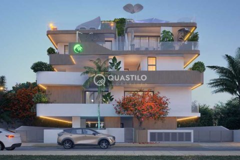 3 bedrooms Penthouse in Limassol, Cyprus No. 76601 3