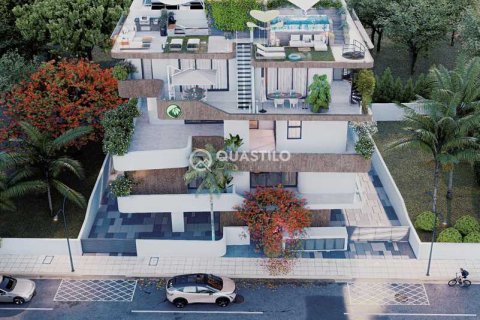 3 bedrooms Penthouse in Limassol, Cyprus No. 76601 4