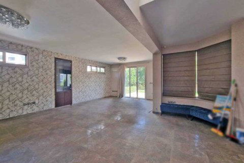 6 bedrooms House in Mesa Geitonia, Cyprus No. 29150 6