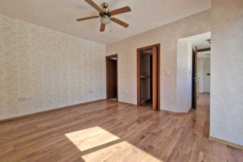 6 bedrooms House in Mesa Geitonia, Cyprus No. 29150 4