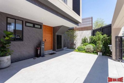 2 bedrooms Villa in Bangkok, Thailand No. 96207 24