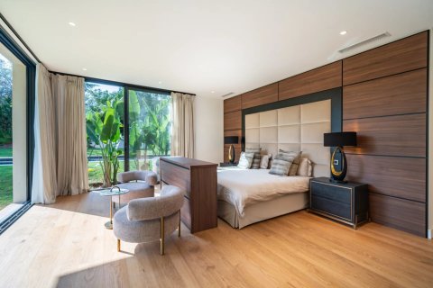 6 bedrooms Villa in Mougins, France No. 82368 6