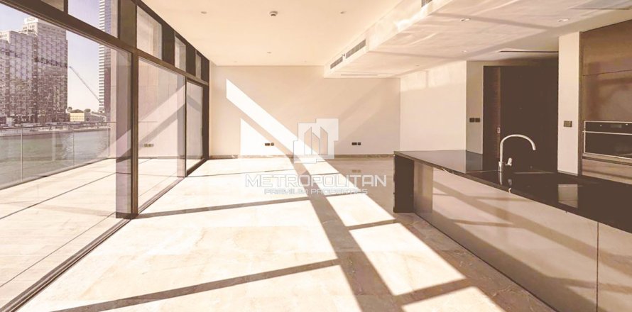 3 bedrooms Duplex in Business Bay, UAE No. 119759