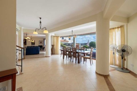 4 bedrooms Villa in Pegeia, Cyprus No. 30855 15