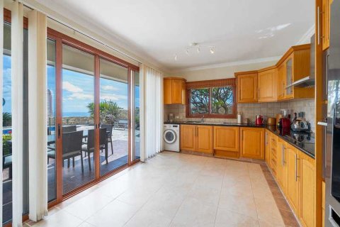 4 bedrooms Villa in Pegeia, Cyprus No. 30855 14