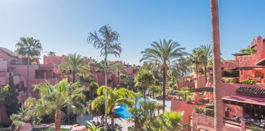 3 dormitorios Duplex en Estepona, Spain No. 27319