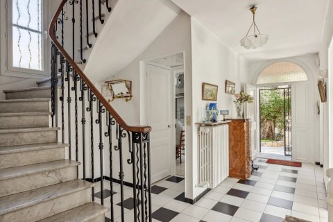 4 dormitorios House en Antibes, France No. 69849 2