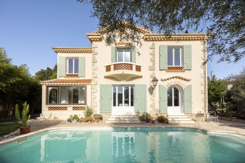 4 dormitorios House en Antibes, France No. 69849 1