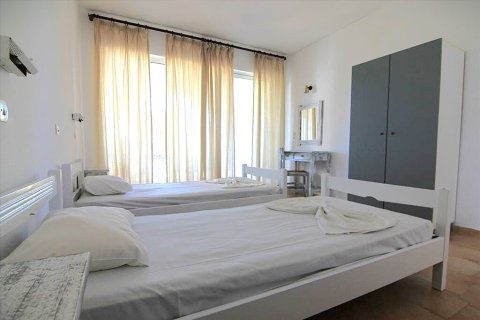 Отель, гостиница с 11 комнатами в Керкира, Греция №109651 3