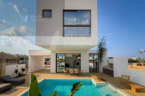 3 bedrooms Villa in Protaras, Cyprus No. 36543 1