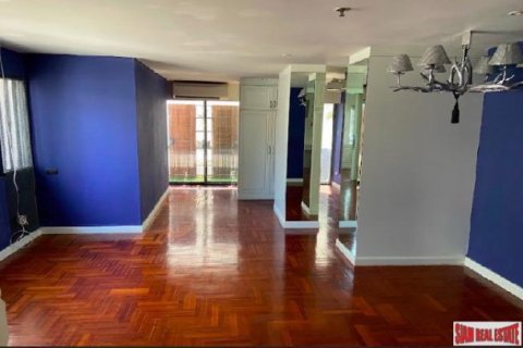 3 bedrooms Apartment in Bangkok, Thailand No. 96354 12