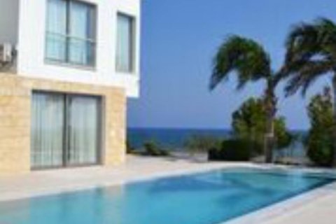 3 bedrooms Villa in Larnaca, Cyprus No. 105958 2