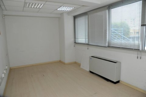 200m² Commercial property à Nicosia, Cyprus No. 105467 2