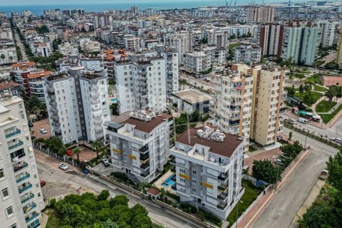 3 rooms Apartment in Konyaalti, Turkey No. 14046