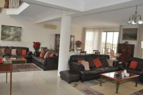 7 bedrooms House in Pegeia, Cyprus No. 100709 2