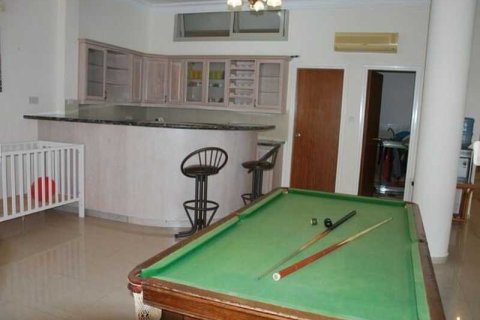 7 bedrooms House in Pegeia, Cyprus No. 100709 3