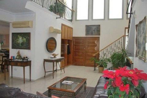 7 bedrooms House in Pegeia, Cyprus No. 100709 12