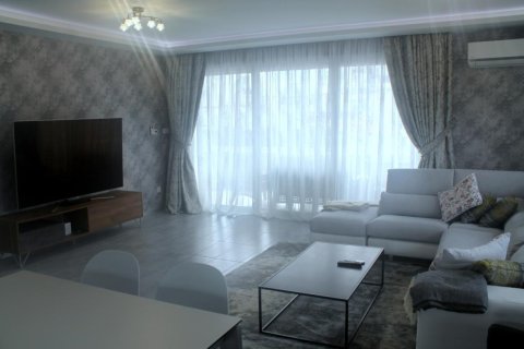 3 dormitorios Apartment en Limassol, Cyprus No. 105933 1