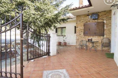 4 bedrooms Villa in Pera Pedi, Cyprus No. 81723 1