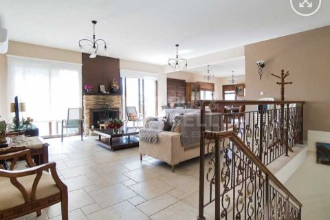 4 bedrooms Villa in Pera Pedi, Cyprus No. 81723 13
