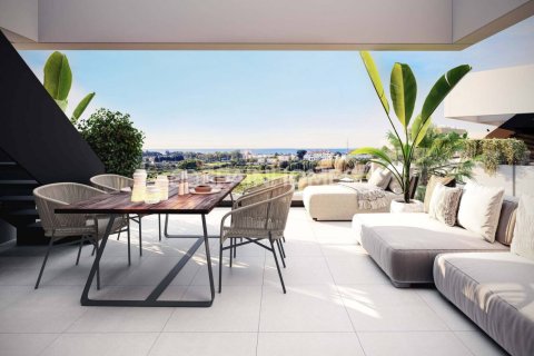 3 bedrooms Penthouse in Estepona, Spain No. 26792